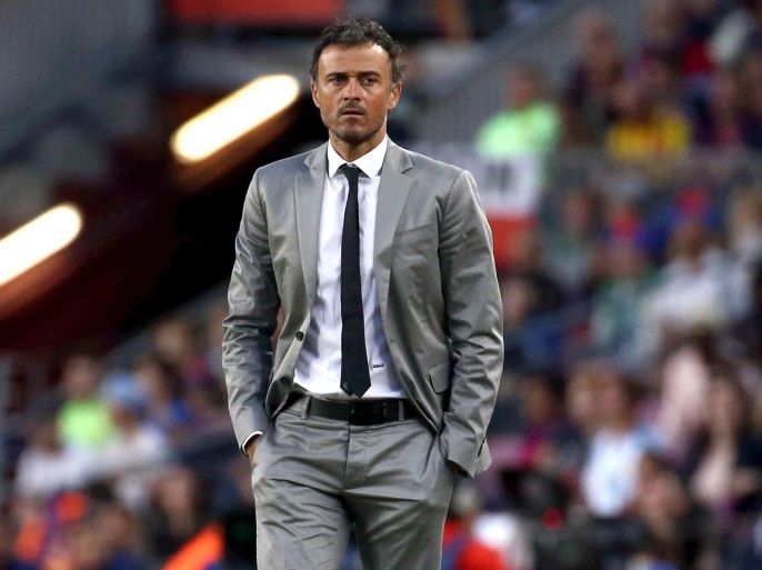 epa05980168 Barcelona's head coach Luis Enrique gestures during the LaLiga soccer match between FC Barcelona and SD Eibar, held at the Camp Nou, in Barcelona, Spain, on 21May 2017. EPA/TONI ALBIR