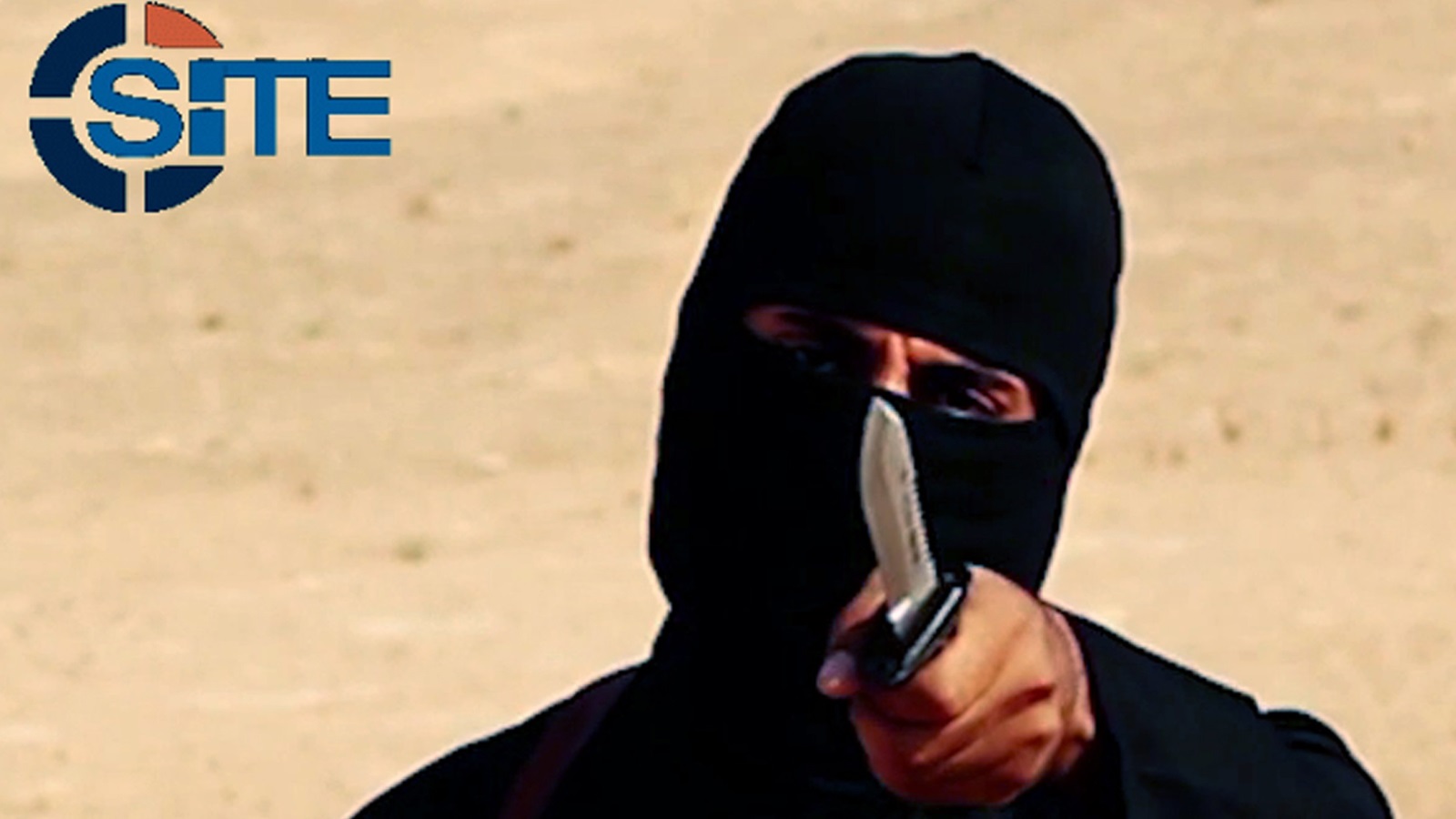 استخدم الإسلاميون المتطرفون مقاطع فيديو تُصور الرهائن من أجل أهداف تكتيكية، إلا أن تصوير عمليات الإعدام أو الهجمات في مقاطع فيديو بغرض نشرها على الملأ، هو تطور جديد
