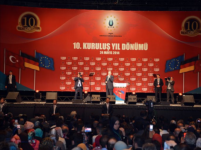 أخر لقاء لأردوغان بالأتراك في ألمانيا جرؤى بمدينة كارسلوهي عام 2015 وكان الأول له معهم كرئيس للجمهورية. الجزيرة نت.