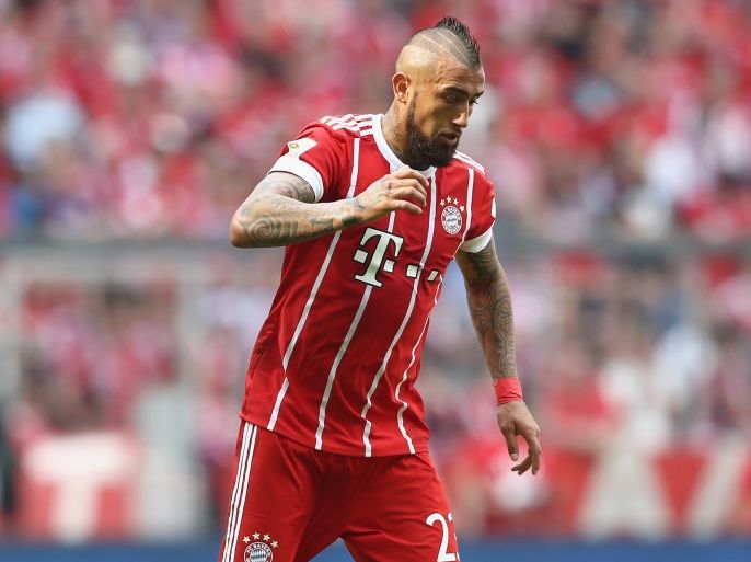 MUNICH, GERMANY - MAY 20: Arturo Vidal of Bayern Muenchen runs with the ball during the Bundesliga match between Bayern Muenchen and SC Freiburg at Allianz Arena on May 20, 2017 in Munich, Germany. (Photo by Alexander Hassenstein/Bongarts/Getty Images)