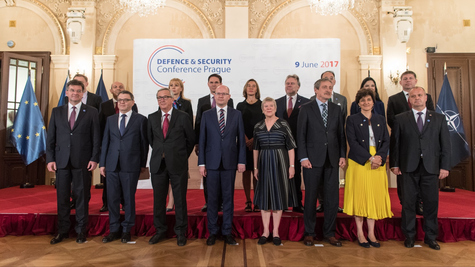  مؤتمر الدفاع والأمن الأوروبي (الأوروبية)