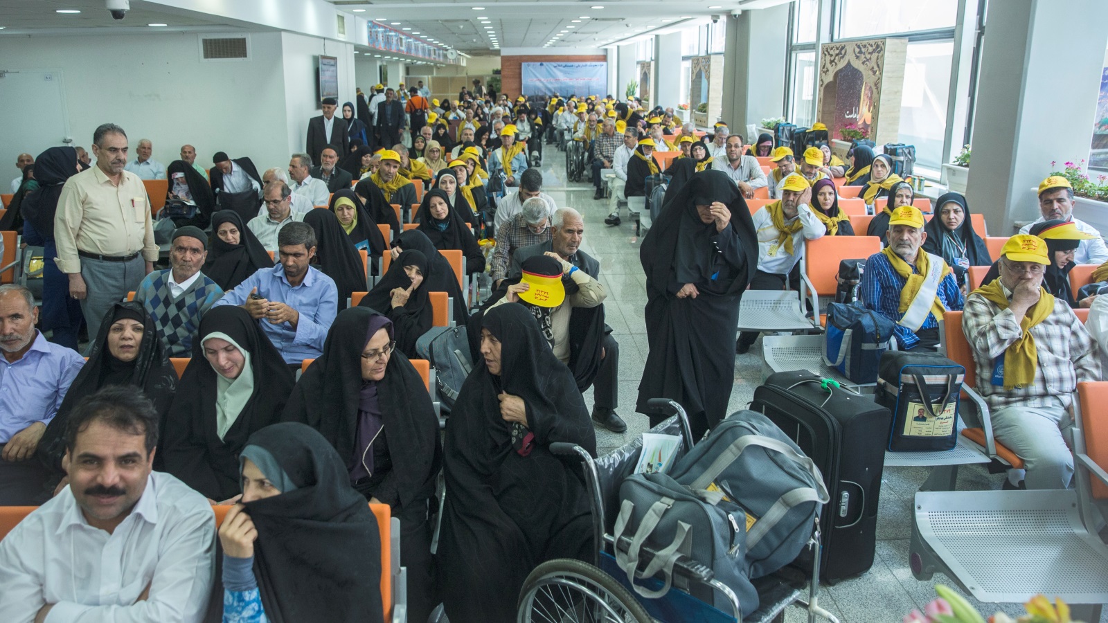 ‪إيران توصلت مؤخرا إلى تفاهمات مع السعودية حول نقل ورعاية حجاجها‬ إيران توصلت مؤخرا إلى تفاهمات مع السعودية حول نقل ورعاية حجاجها (رويترز)