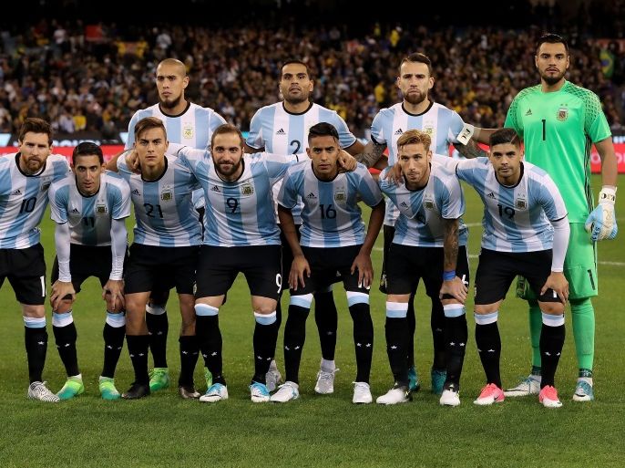 MELBOURNE, AUSTRALIA - JUNE 09: Argentina line up for the Brazil Global Tour match between Brazil and Argentina at Melbourne Cricket Ground on June 9, 2017 in Melbourne, Australia. (Photo by Robert Cianflone/Getty Images)