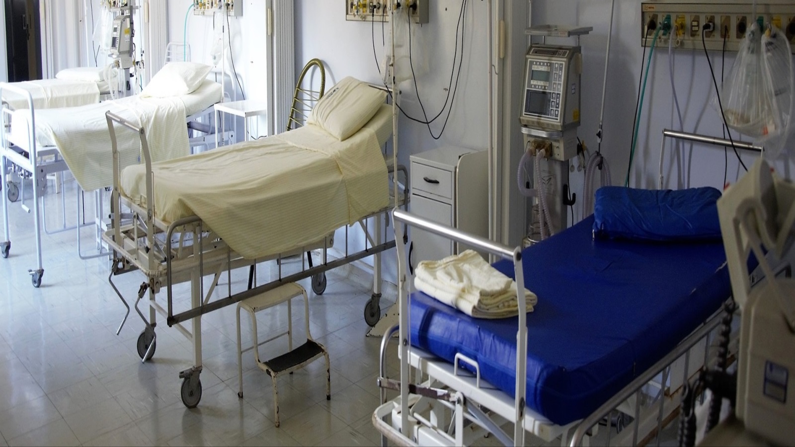 مواطن مغربي من منطقة الشمال المغربي، أتى إلى مصحة الكلى في مستشفى مدينة 