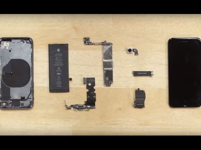 iPhone 8 Teardown and analysis by iFixit