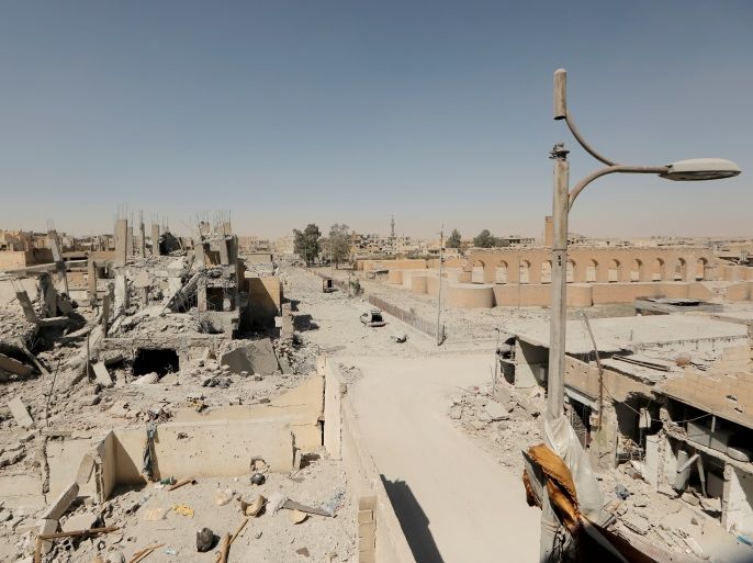 FILE PHOTO:Damaged buildings are pictured during the fighting with Islamic State's fighters in the old city of Raqqa, Syria, August 19, 2017. REUTERS/Zohra Bensemra/File Photo
