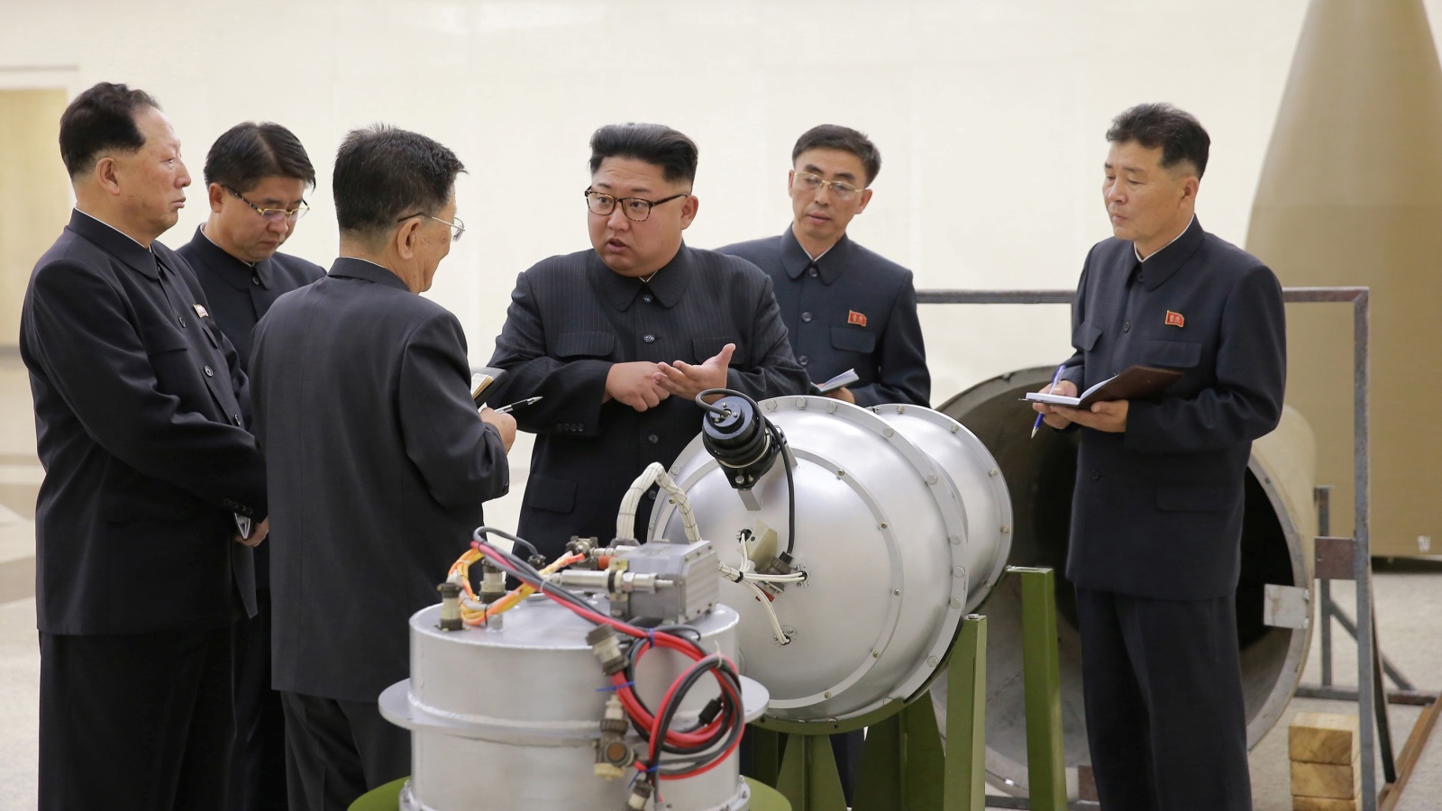 كوريا الشمالية لعبت دور المزود المطلوب لاحتياجات مصر من السلاح النووي، فيما لو كانت مصر تسعى لإعادة إحياء برنامجها للتخصيب النووي (رويترز)