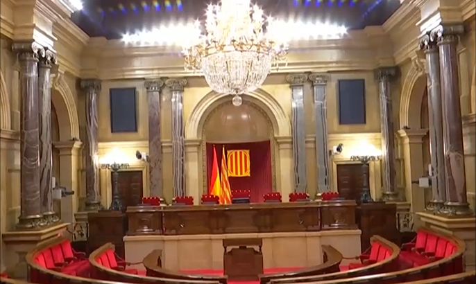 هل تسحب إسبانيا صلاحية الحكم الذاتي من كتالونيا؟