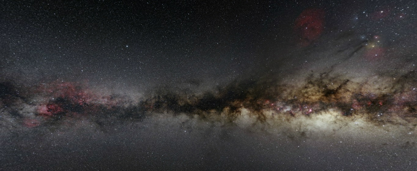 كما ترى، فالسدم المعتمة تنتشر في حزام المجرة بين كوكبتي العقرب والدجاجة، وهي تمنع ضوء النجوم في خلفيتها من الوصول إلينا. (مواقع التواصل)