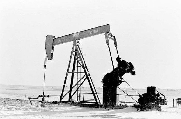 بدايات اكتشاف البترول في شبه الجزيرة العربية 1933  (مواقع التواصل)