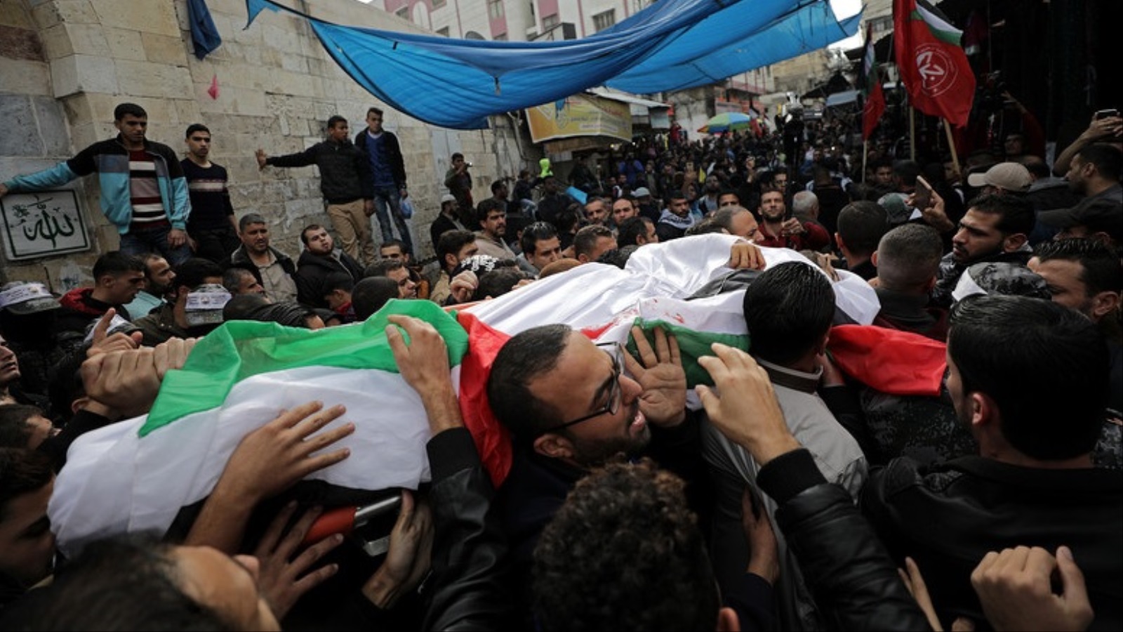 ‪تشييع جنازة الشهيد محمد محيسن في غزة‬ تشييع جنازة الشهيد محمد محيسن في غزة (الأوروبية)
