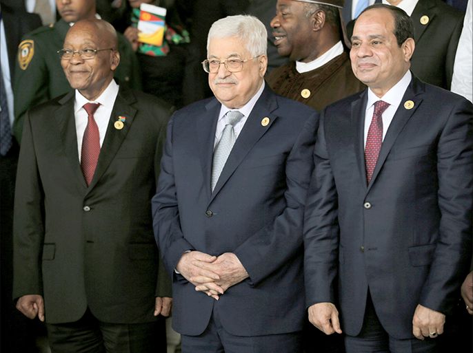South Africa's President Jacob Zuma, Palestinna's President Mahmoud Abbas and Egypt's President Abdel-Fattah el-Sisi pose for a photograph at the 30th Ordinary Session of the Assembly of the Heads of State and the Government of the African Union in Addis Ababa, Ethiopia January 28, 2018. REUTERS/Tiksa Negeri