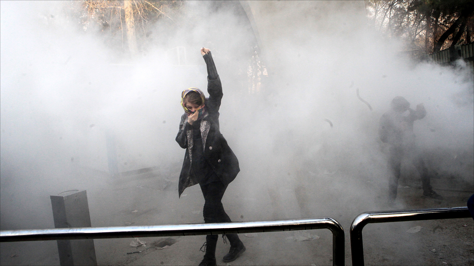‪(الأوروبية)‬ بدأت المظاهرات في مدينة مشهد الإيرانية الخميس قبل أن تشمل مدنا أخرى
