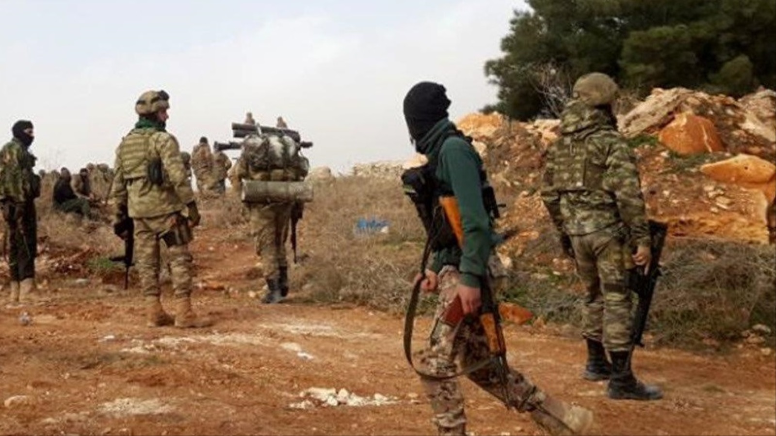  الجيش التركي أطلق الشهر الماضي عملية برية بالتعاون مع الجيش السوري الحر للسيطرة على عفرين(الأناضول)