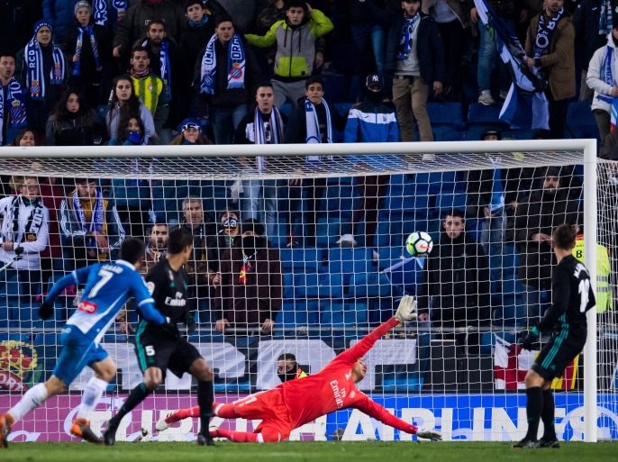 BARCELONA, SPAIN - FEBRUARY 27: Gerard Moreno of RCD Espanyol scores the opening goal during the La Liga match between Espanyol and Real Madrid at RCDE Stadium on February 27, 2018 in Barcelona, Spain. (Photo by Alex Caparros/Getty Images)