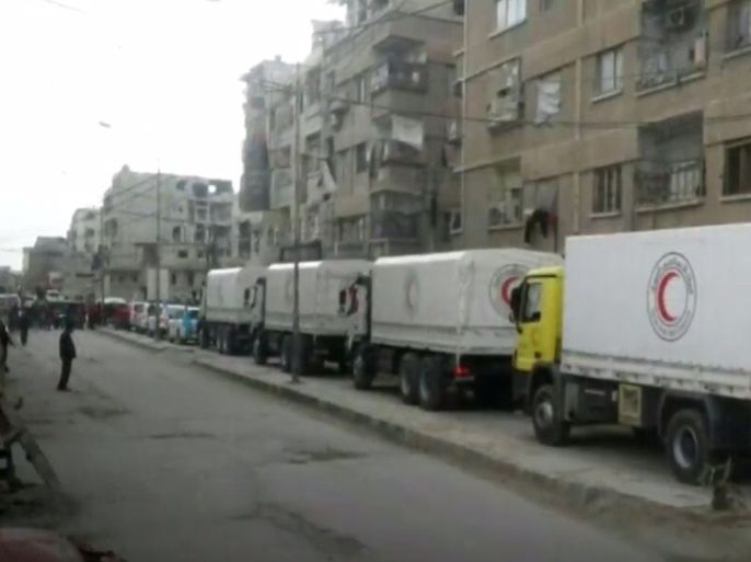 قافلة مساعدات إنسانية تابعة للأمم المتحدة والهلال الأحمر السوري دخلت إلى منطقة المرج بالغوطة الشرقية
