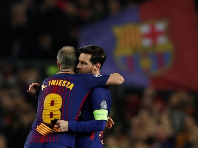 Soccer Football - Champions League Round of 16 Second Leg - FC Barcelona vs Chelsea - Camp Nou, Barcelona, Spain - March 14, 2018 Barcelona’s Andres Iniesta passes the captain's arm band to Lionel Messi as he is substituted off Action Images via Reuters/Lee Smith