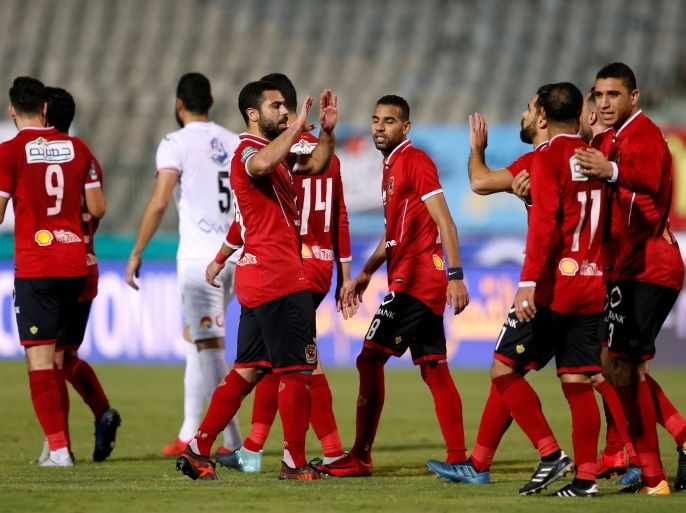 Soccer Football - Egyptian Premier League - Zamalek vs Al Ahly - Cairo International Stadium, Cairo, Egypt - January 8, 2018 Al Ahly players celebrate REUTERS/Amr Abdallah Dalsh