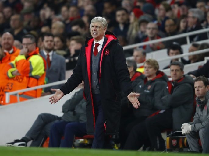 LONDON, ENGLAND - MARCH 15: Arsene Wenger of Arsenal shows his frustration during the UEFA Europa League Round of 16 Second Leg match between Arsenal and AC Milan at Emirates Stadium on March 15, 2018 in London, England. (Photo by Julian Finney/Getty Images)