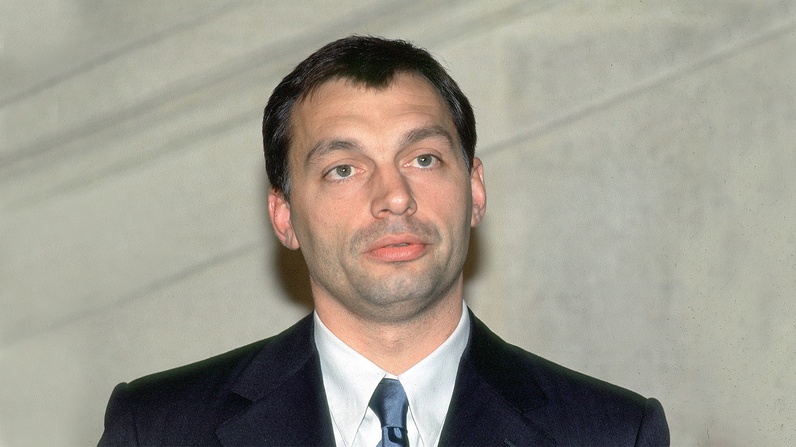 فيكتور أوربان، رئيس الوزراء المجري - 1998 (غيتي)
