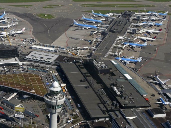 Aerial view of Schiphol airport near Amsterdam April 9, 2014. REUTERS/Yves Herman (NETHERLANDS - Tags: TRANSPORT)