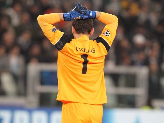TURIN, ITALY - MARCH 14: Iker Casillas of FC Porto gestures during the UEFA Champions League Round of 16 second leg match between Juventus and FC Porto at Juventus Stadium on March 14, 2017 in Turin, Italy. (Photo by Marco Luzzani/Getty Images)
