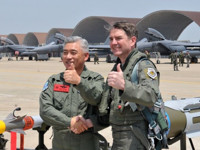 Gen. Park Shin-kyu (L), commander of the South Korean Air Force Operations Command, and Lt. Gen. Jan-Marc Jouas (R), commander of the US 7th Air Force