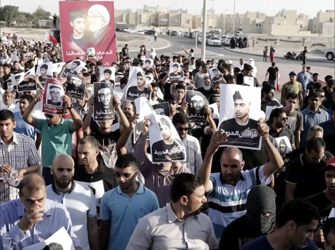 بجرة قلم.. مئات البحرينيين "إرهابيون" وبلا جنسية