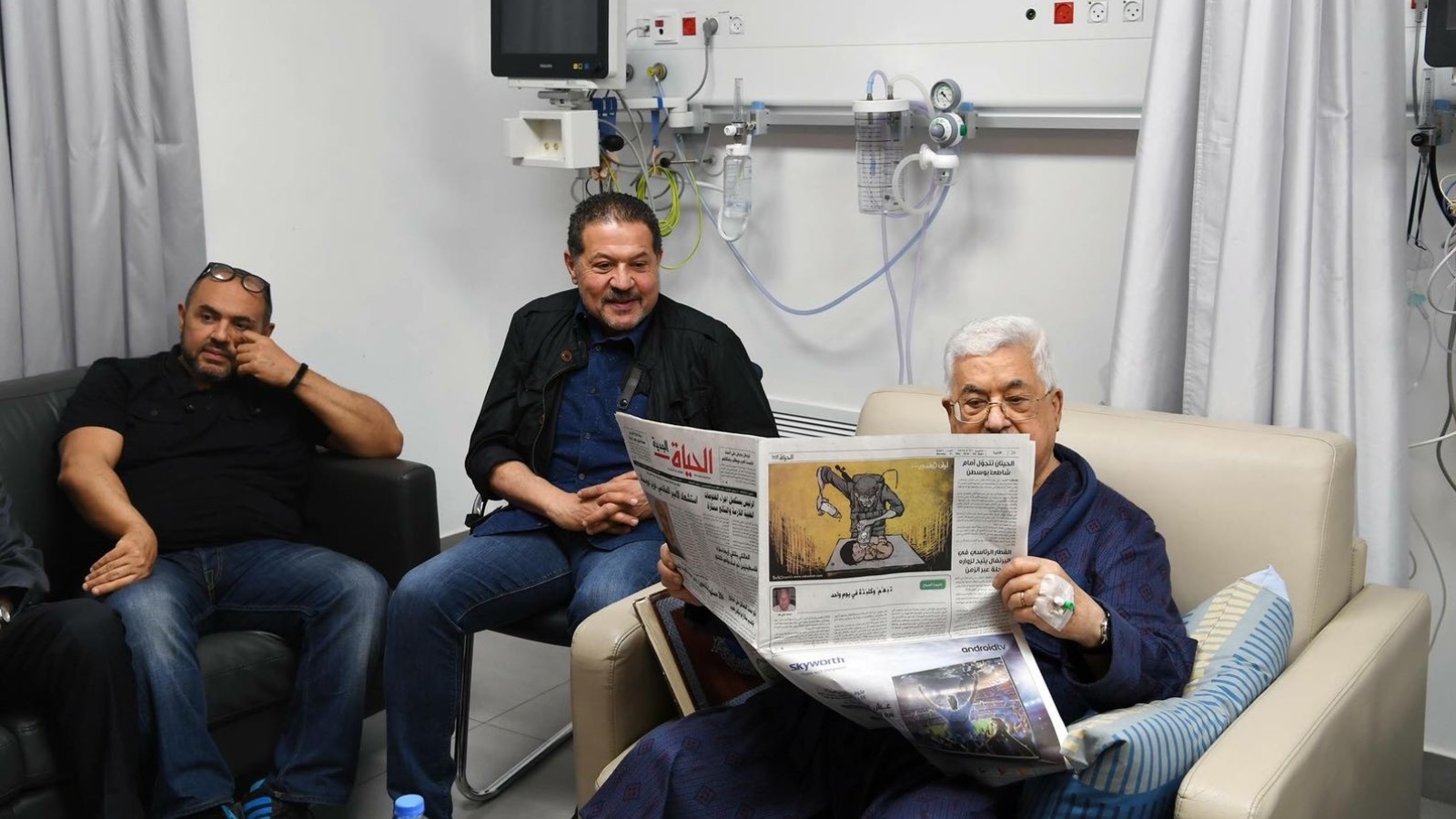 حساسية الوضع الفلسطيني الراهن وتقدم الرئيس عباس في العمر، وحالته الصحية، دائما كانت محل اهتمام كبير في الأوساط الفلسطينية والعربية والدولية