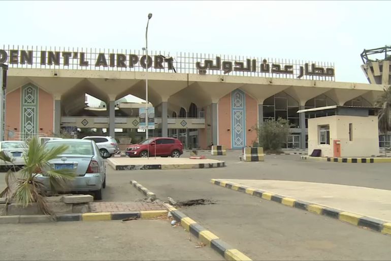 اشتباكات بمحيط مطار عدن بعد خلاف بين قيادات أمنية