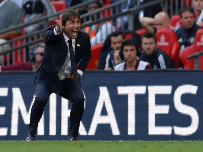 Soccer Football - FA Cup Final - Chelsea vs Manchester United - Wembley Stadium, London, Britain - May 19, 2018 Chelsea manager Antonio Conte reacts during the match Action Images via Reuters/Andrew Couldridge