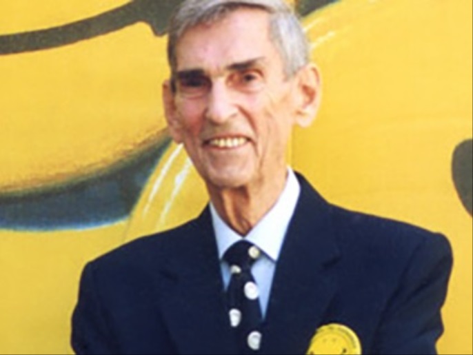 هارفي بول، أول من رسم الوجه الأصفر المبتسم عام 1963، وتلقى أجرا بقيمة 45 دولارا فقط  (مواقع التواصل)