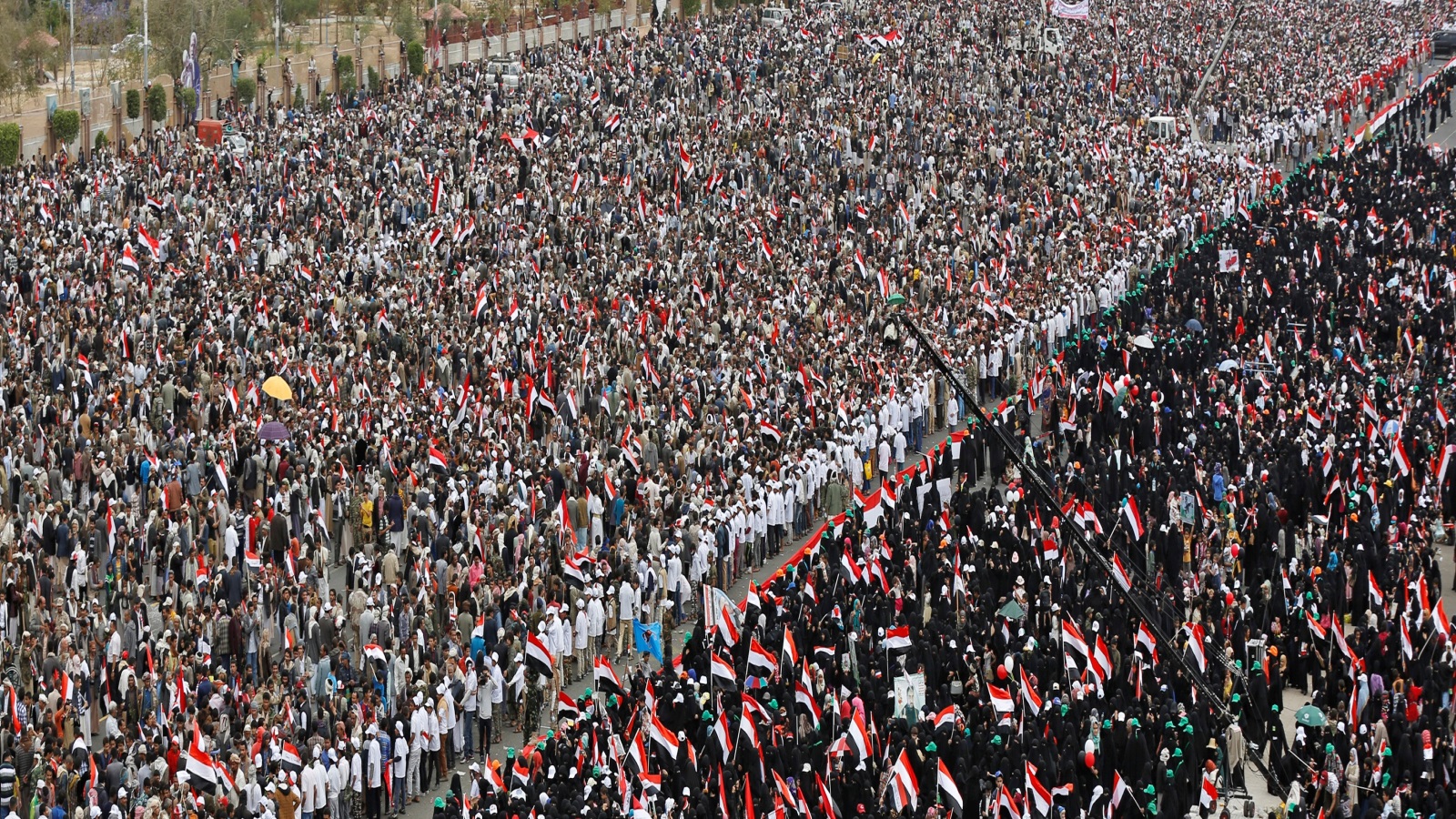 الخوف اليوم ليس على ضياع جمهوريّة اليمن في ظلّ هذه الحرب العبثيّة، الخوف هو من اعتماد الجمهوريّة الأولى الكائنة قبل الحرب، والرغبة في العودة إليها على أنها الأساس