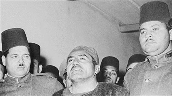 عبد القادر عودة أحد قادة الإخوان الذي حكم عليه بالإعدام سنة 1954م (مواقع التواصل)