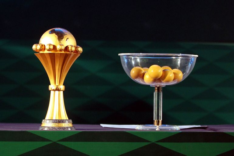 epa04695674 African Cup of Nations trophy is displayed during an event to announce the nation hosting the 2017 tournament and qualifiers draw, in Cairo, Egypt, 08 April 2015. Gabon was elected ahead of Algeria to stage the 31st edition of the tournament in a vote by CAF's executive committee in Cairo. EPA/KHALED ELFIQI
