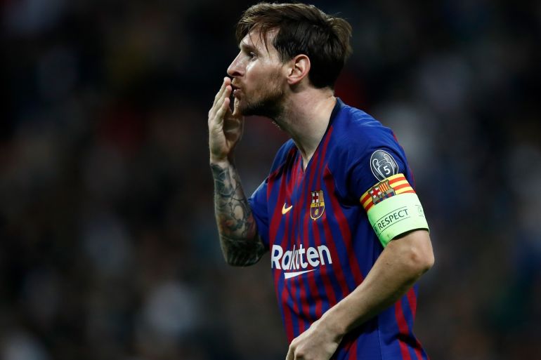 LONDON, ENGLAND - OCTOBER 03: Lionel Messi of Barcelona scores his teams fourth goal during the Group B match of the UEFA Champions League between Tottenham Hotspur and FC Barcelona at Wembley Stadium on October 3, 2018 in London, United Kingdom. (Photo by Julian Finney/Getty Images)