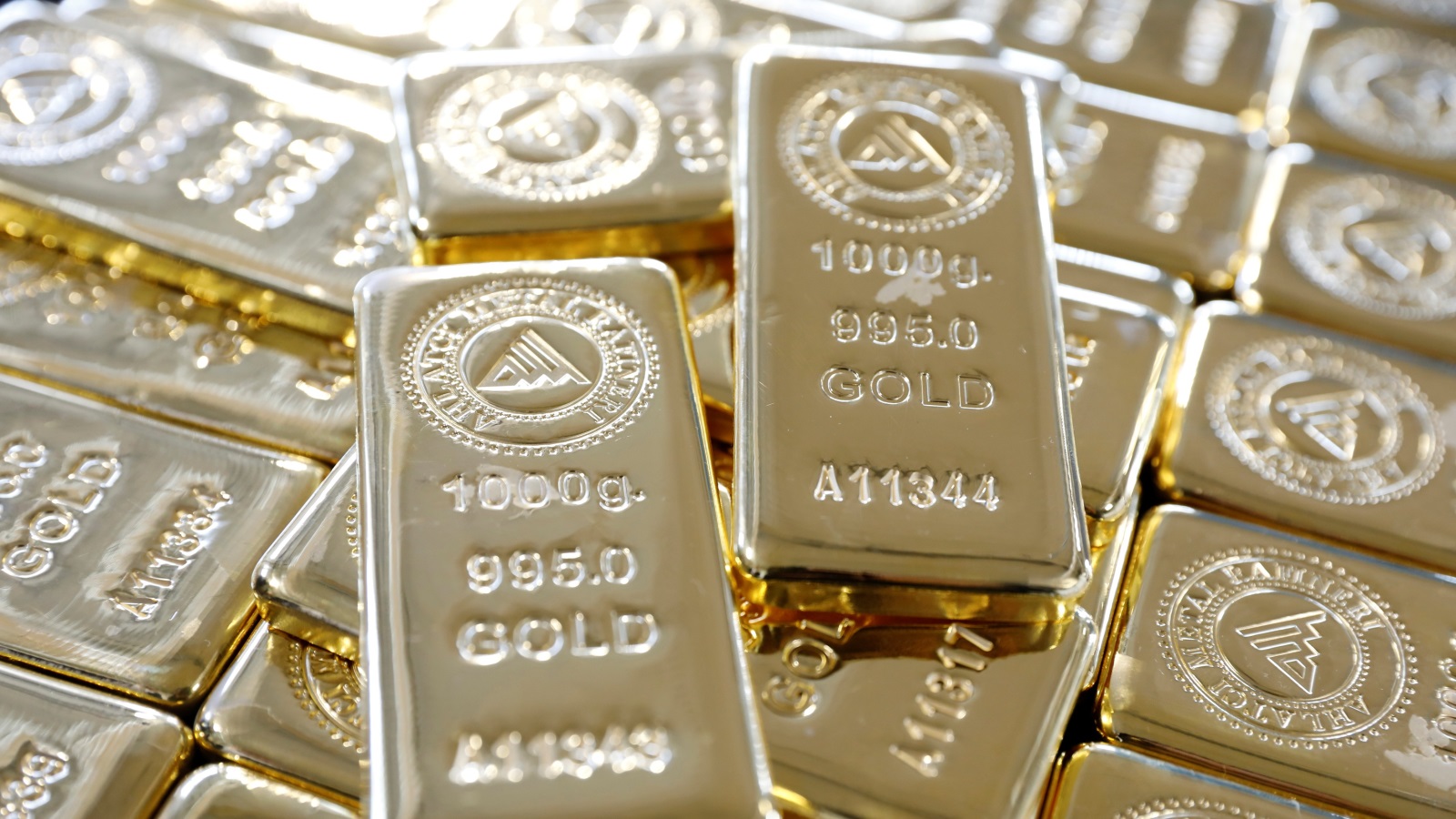 الاستثمارات الإماراتية في مجال التنقيب عن الذهب بلغت عشرة ملايين دولار(رويترز)