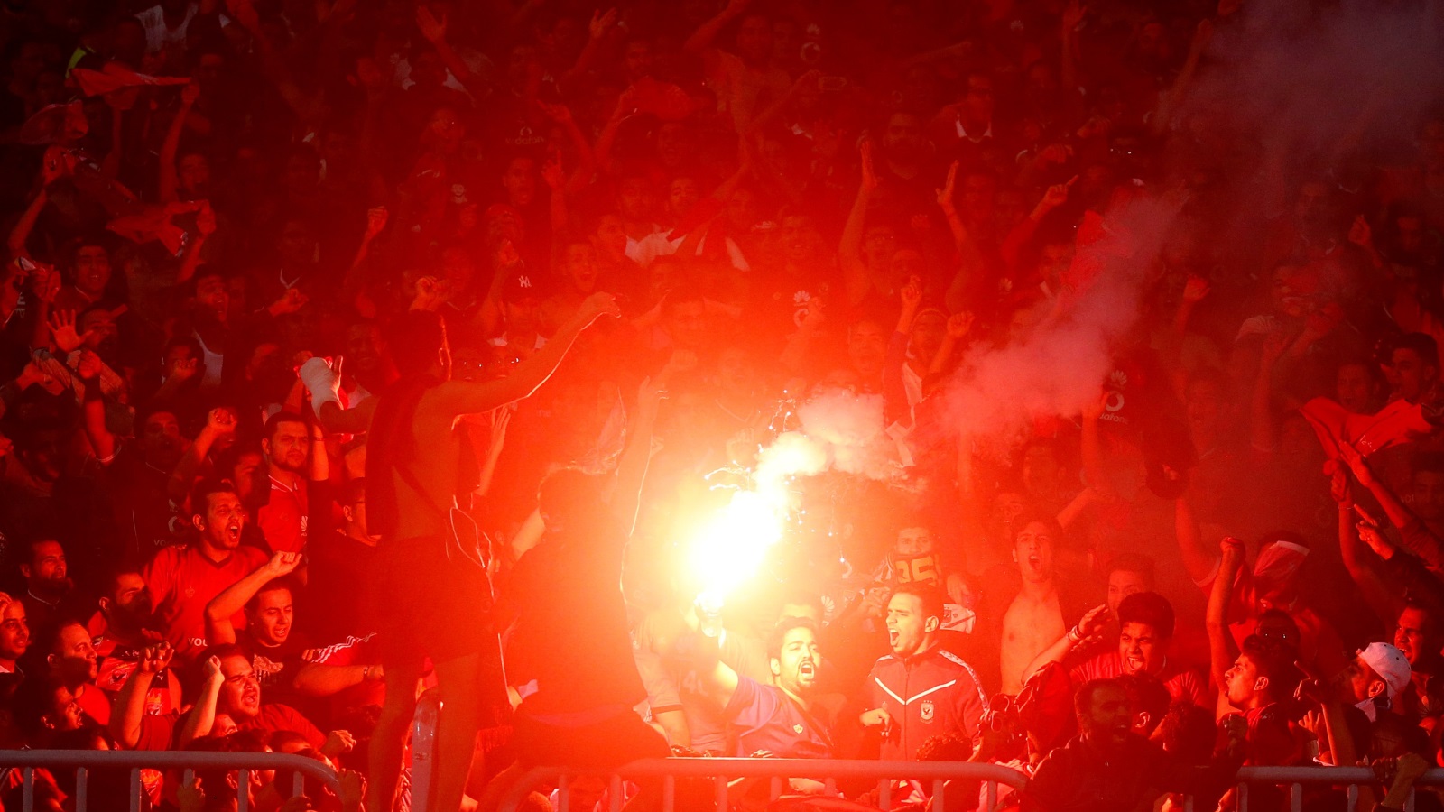 جانب من احتفالات النادي الأهلي خلال مواجهة الذهاب أمام الترجي التونسي (رويترز)