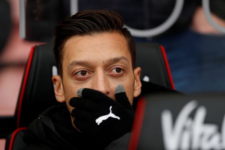 Soccer Football - Premier League - AFC Bournemouth v Arsenal - Vitality Stadium, Bournemouth, Britain - November 25, 2018 Arsenal's Mesut Ozil before the match Action Images via Reuters/John Sibley EDITORIAL USE ONLY. No use with unauthorized audio, video, data, fixture lists, club/league logos or