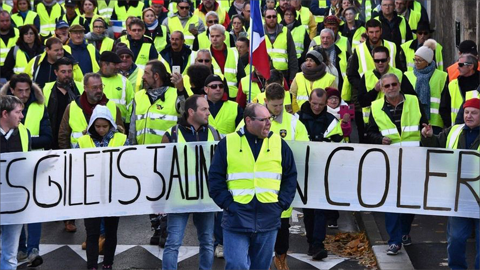 بدأت حركة الاحتجاجات في فرنسا المعروفة بالسترات الصفراء تظهر منها نسخ في أوروبا، من بلجيكا إلى هولندا إلى بلغاريا مرورًا بألمانيا مع مراعاة الخصوصية في كل بلد