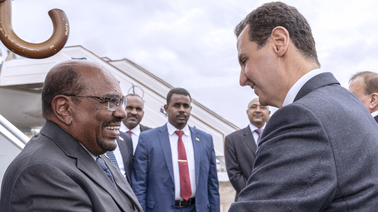 الرئيس السوداني عمر البشير كان أول رئيس عربي يزور دمشق ويلتقي الأسد في 16 من الشهر الجاري (الأوروبية)