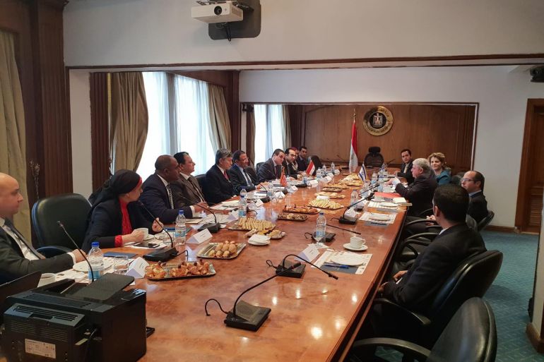 وفد إقتصادي إسرائيلي رفيع المستوى في زيارة لمصر يوم الأحد ١٦ ديسمبر ٢٠١٨ - للمشاركة في إجتماع اللجنة التوجيهية لإتفاقية الكويز (المناطق الصناعية المؤهلة)،