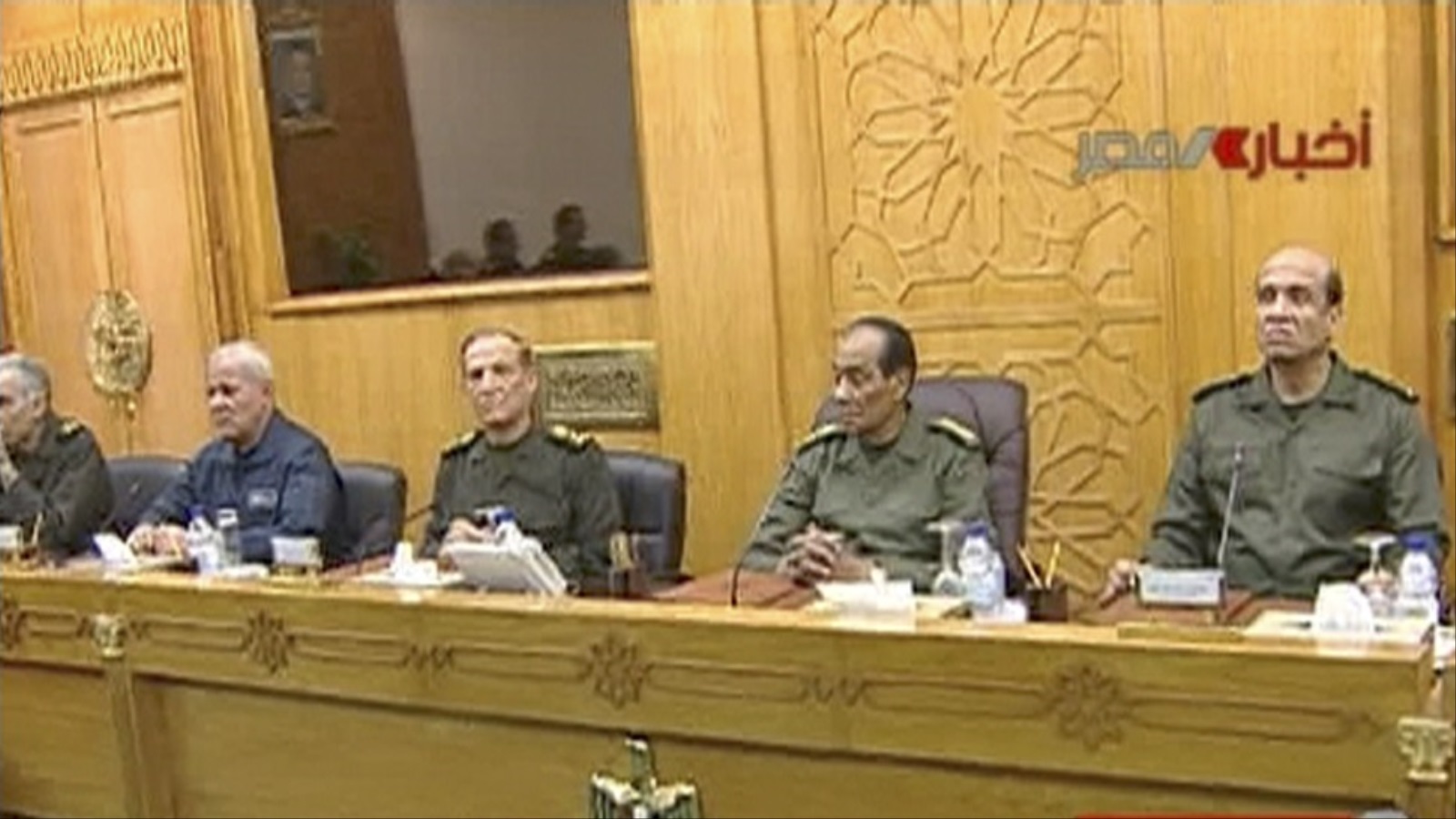 10 فبراير: المجلس الأعلى للقوات المسلحة يجتمع دون حضور مبارك ويصدر البيان رقم 1 رويترز