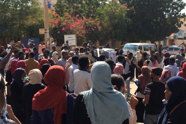 Anti-government demonstration in Sudan- - KHARTOUM, SUDAN - JANUARY 6 : Sudanese protesters attend an anti-government demonstration in the capital Khartoum on January 6, 2018.