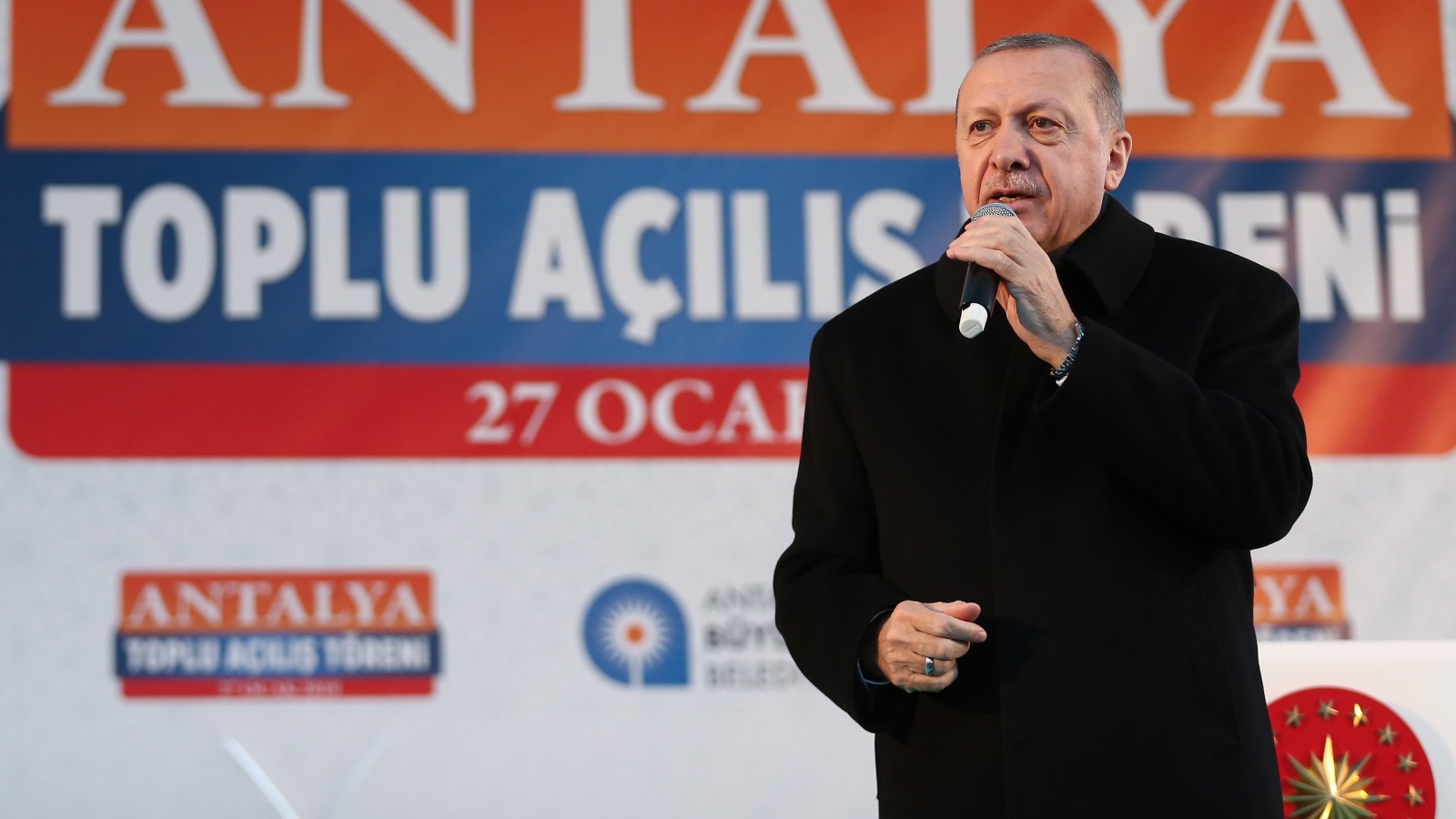 أردوغان تحدث عن وجود اتصالات ذات طبيعة أمنية واستخباراتية مع النظام في دمشق (الأناضول)