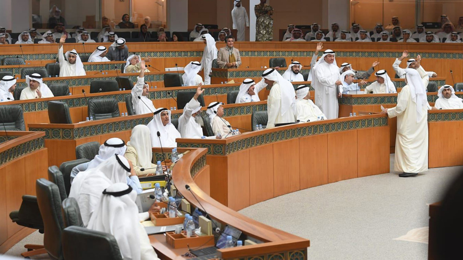 ‪جلسة سابقة لمجلس الأمة الكويتي‬ (الجزيرة)