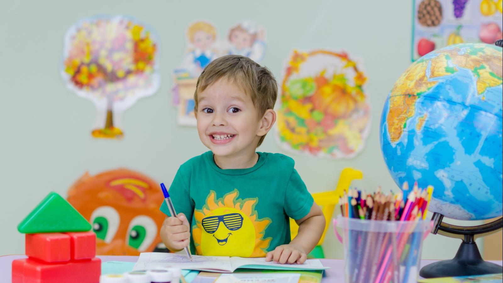 ‪أهم نتيجة للتأمل للأطفال هي زيادة التركيز وتحفيز الإبداع‬ (بيكسابي)