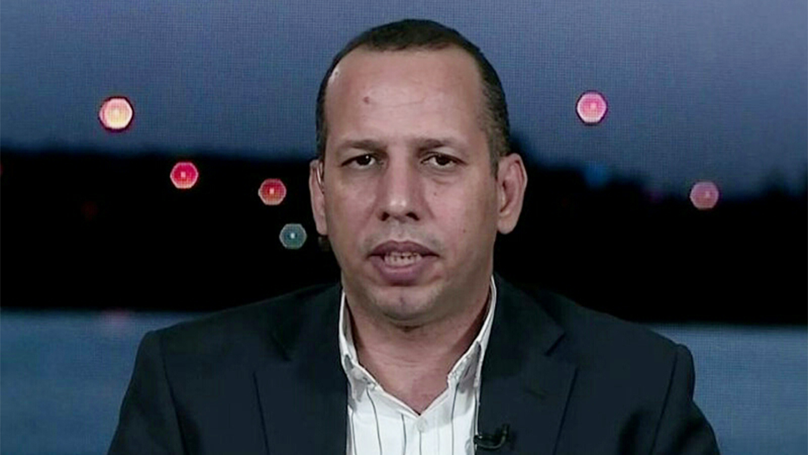 ‪الهاشمي رأى أن عبد المهدي لم يكن موفقا في احتواء الأزمة‬ (الجزيرة)