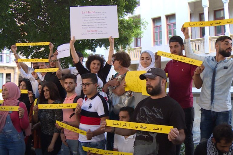 وصف ناشطون الحملات ضد اللاجئين السوريين في لبنان بانها خطاب كراهية