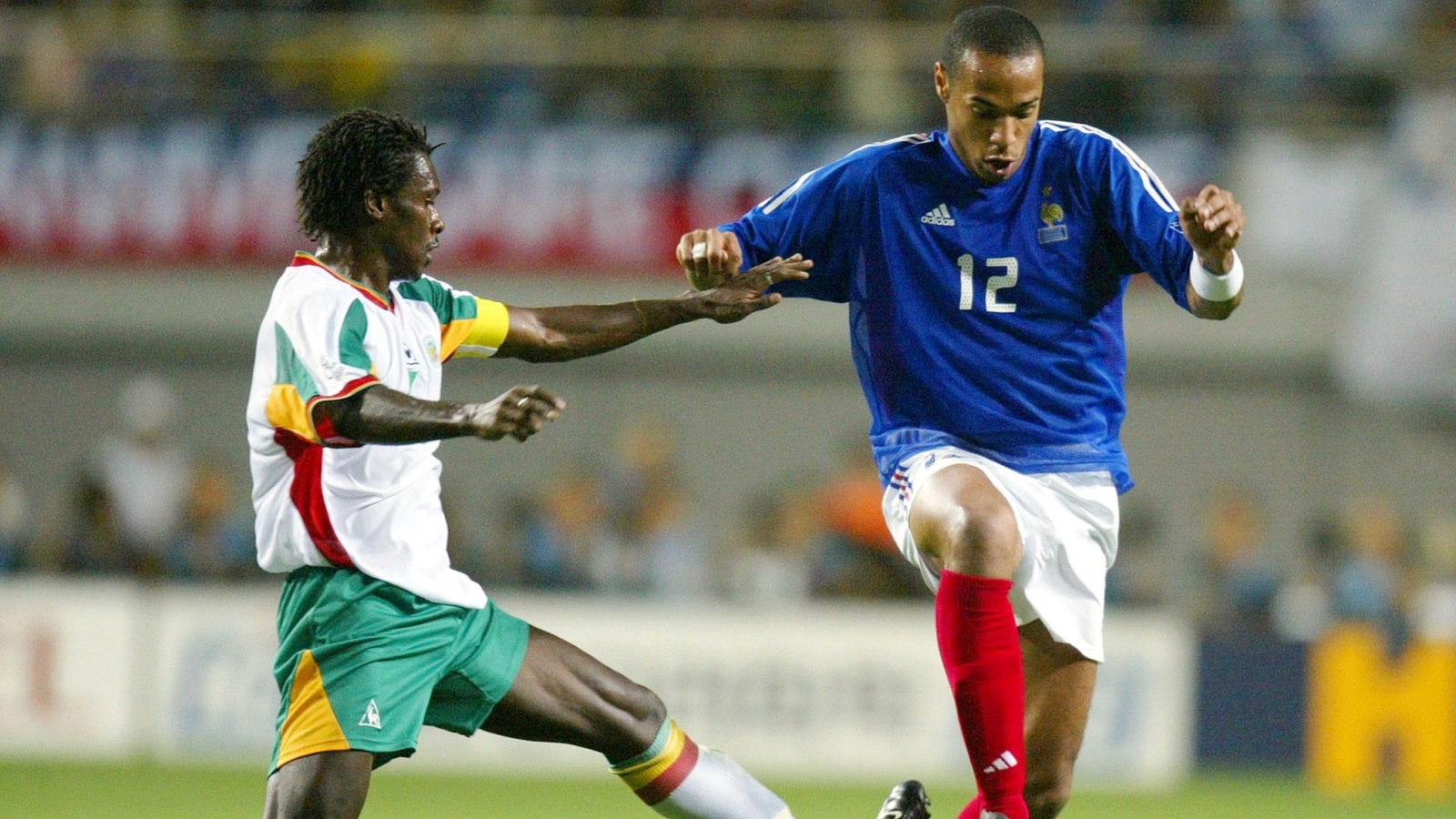 أليو سيسيه حينما كان لاعبا في منتخب السنغال.